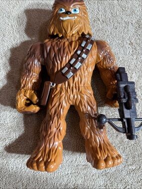 Hasbro Brown Chewbacca Action Figure with Dark Brown Blaster